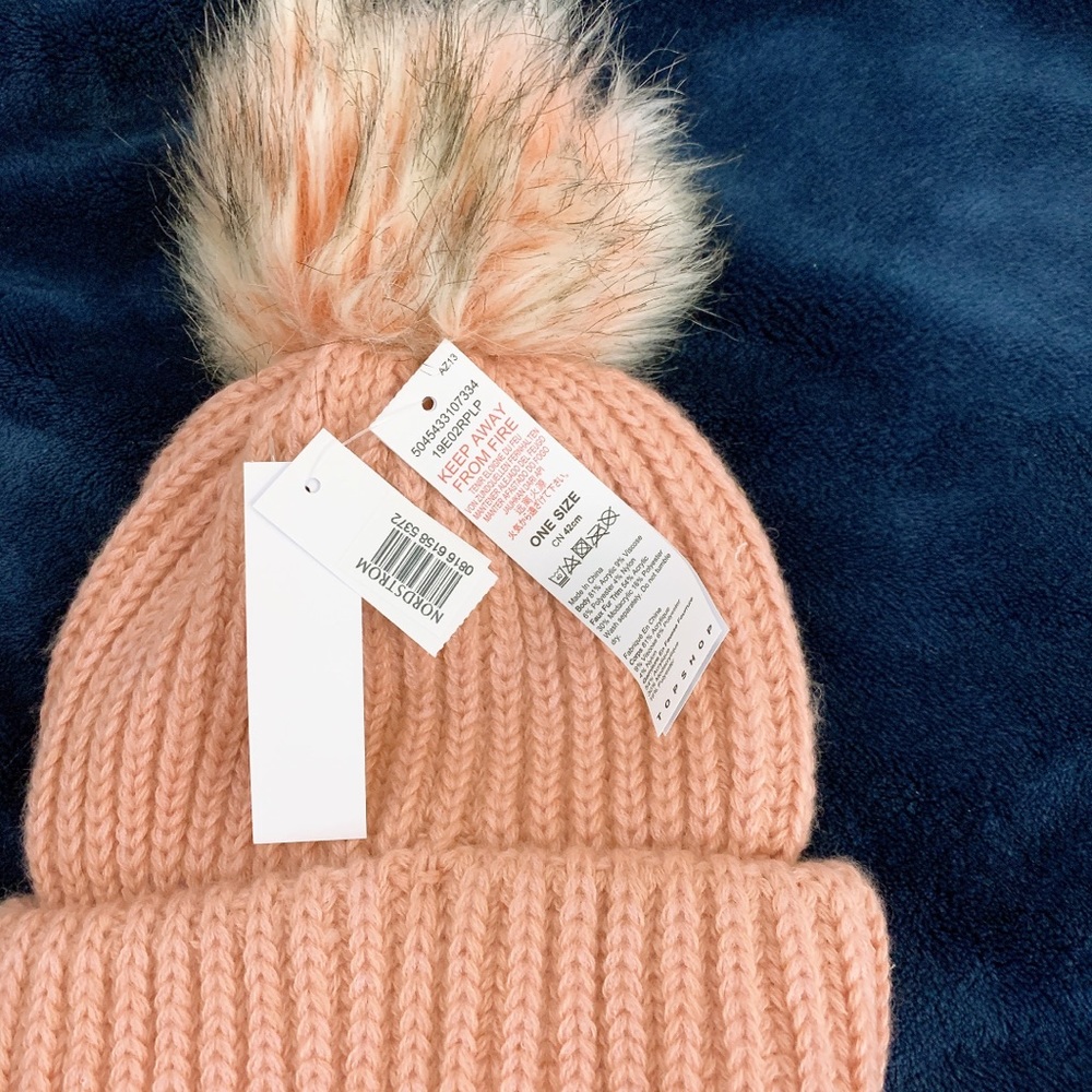 Wool hat - Picture 2 of 4